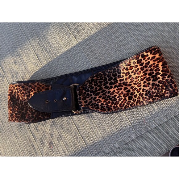 Vintage Morris Moskowitz Genuine Leather/Fur (Cheetah Print) belt, size Small - Picture 6 of 7